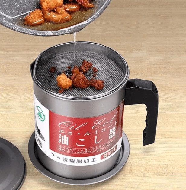 1.4 litre Oil Strainer Pot and Oil Filter bucket