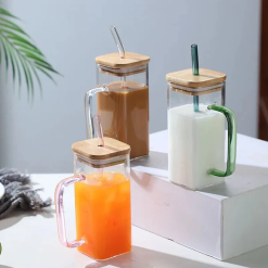 GLASS MUG WITH LID & STRAW