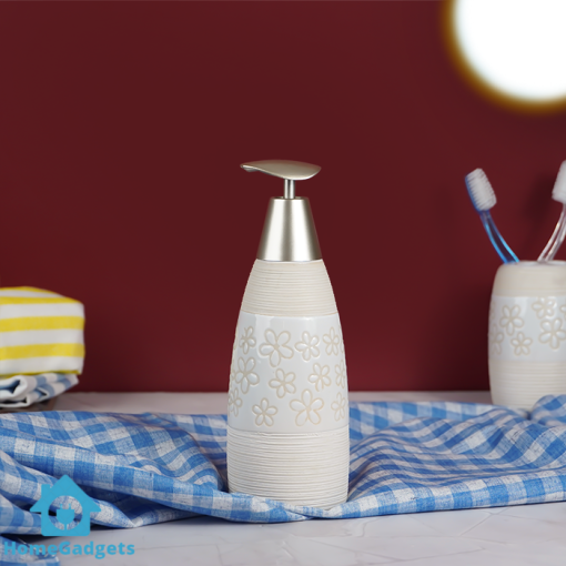 4 Pieces Ceramic Bathroom Set BN7 - Image 2