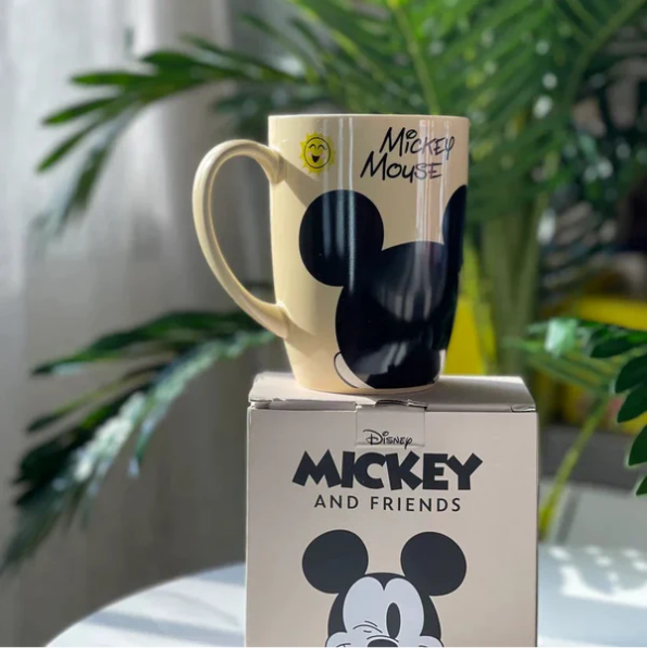 DISNEY MickeyFriends Dinnerware Set