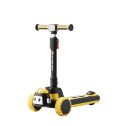 Bot shaped manual and foldable high quality fiber 3 wheeler Scooty for 1