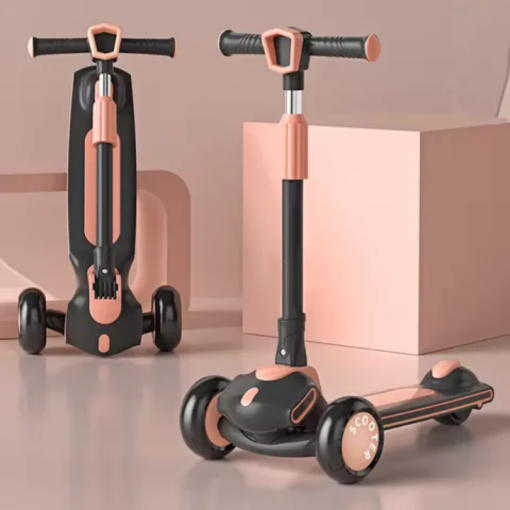 3 wheeler foldable and adjustable manual Scooty for kids 3-12 4