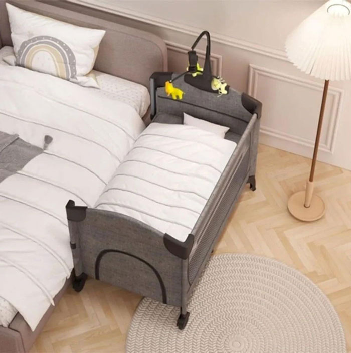 Kidilo Convertible Bedside Crib Bed Playpen T-701L