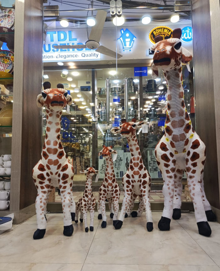 Stuffed Madagascar Giraffe Sika Deer Plush Toy – Soft Stuffed Animal for Kids 16 Stuffed Madagascar Giraffe Sika Deer Plush Toy