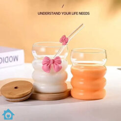 Bow Wavy Ice Tea Glass Straw & Bamboo Lid